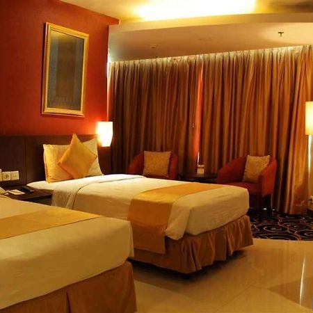 Horison Balairung Jakarta Ngoại thất bức ảnh