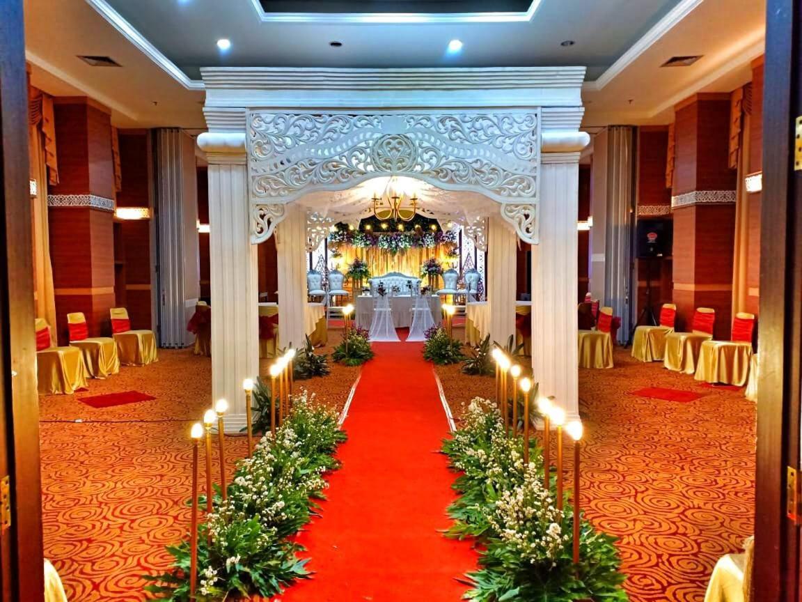 Horison Balairung Jakarta Ngoại thất bức ảnh