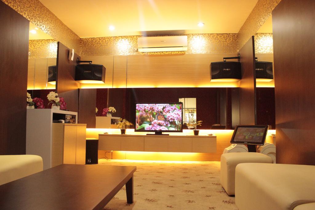 Horison Balairung Jakarta Ngoại thất bức ảnh