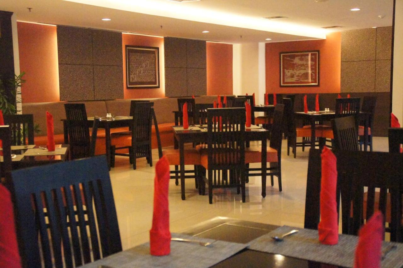 Horison Balairung Jakarta Ngoại thất bức ảnh
